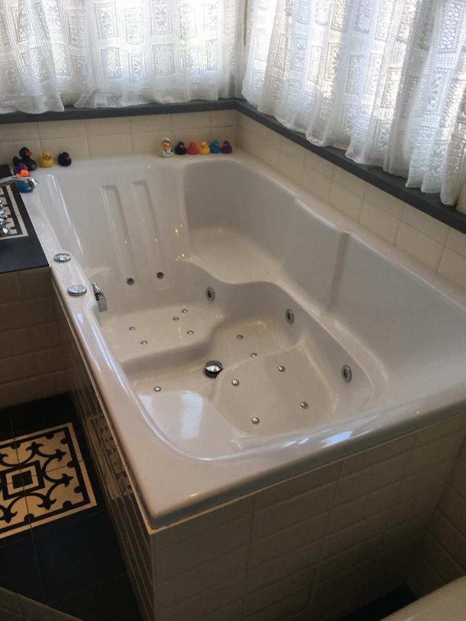 Zoeterwoude Luc'S Place, Jaccuzi, Waterbed מראה חיצוני תמונה